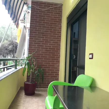 Rebi Appartement Golem (Tirana)
