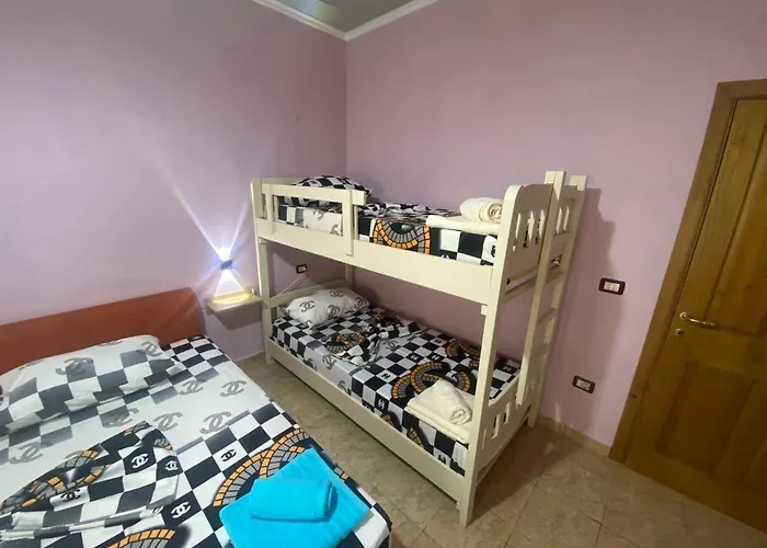 Rebi דירה גולם